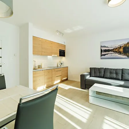 Residence, Sun & Snow